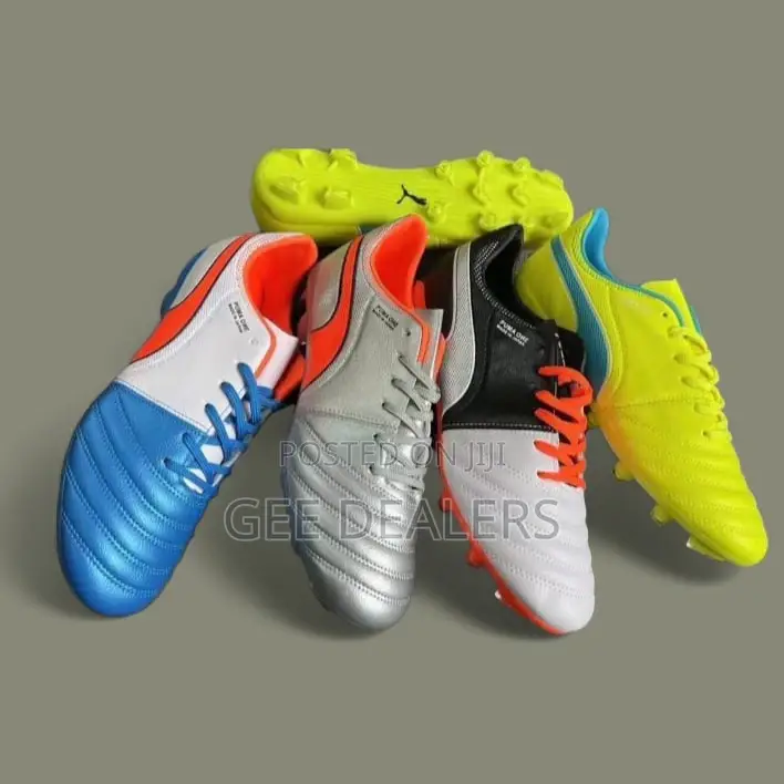 Quality Soccer Boots/Football Boots Size 40-45