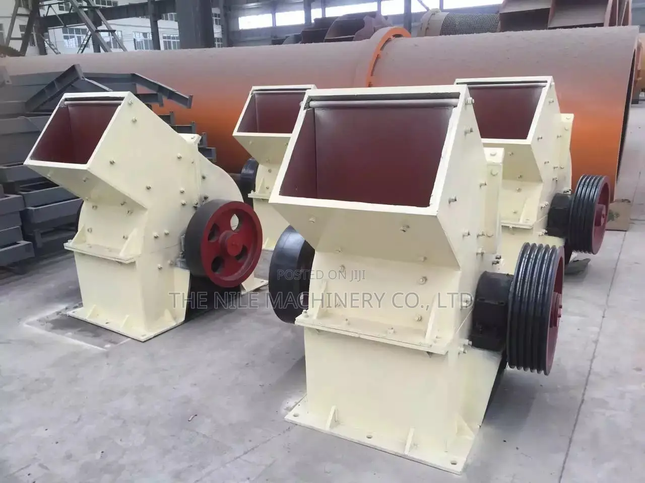 Large Output Automatic Stone Crushing Mobile Hammer Crusher