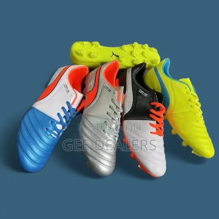 Quality Soccer Boots/Football Boots Size 40-45