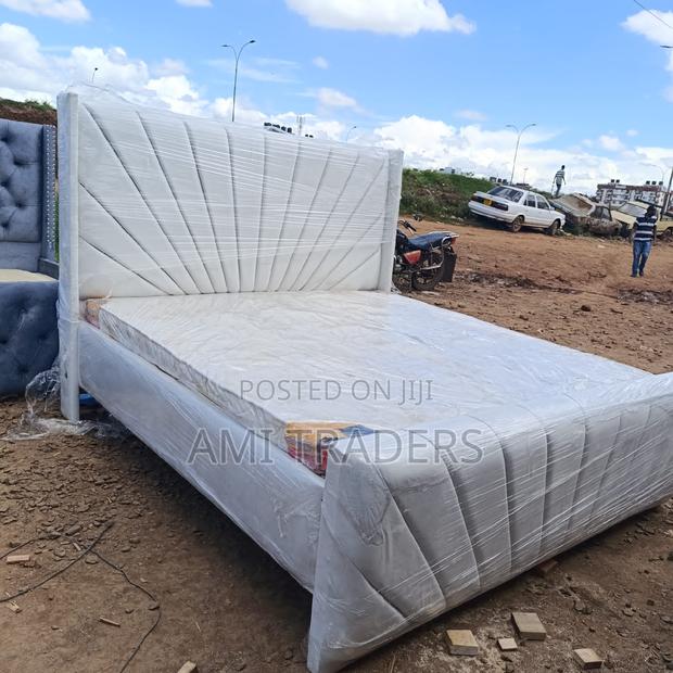 White Luxury Chester Bed (5*6)