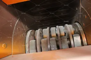 High Capacity Hammer Mill Rock Crusher Scrap Machine