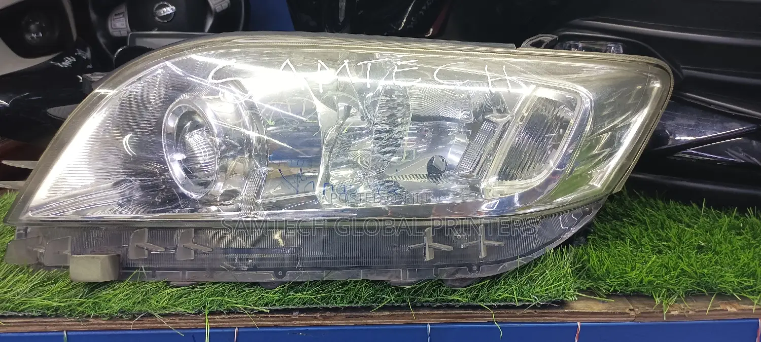 (Quality Vanguard 2012 Headlight