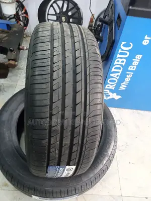 225/55r17 Lancaster Tyre
