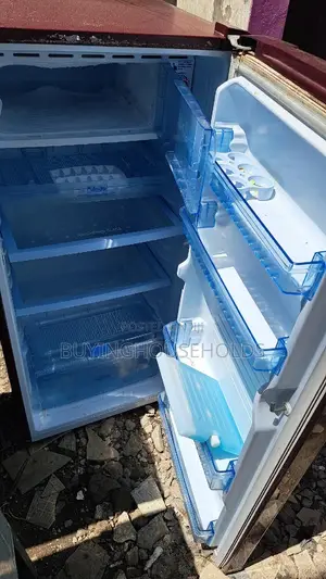 Mika 190L Fridge