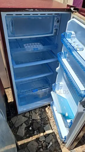 Mika 190L Fridge