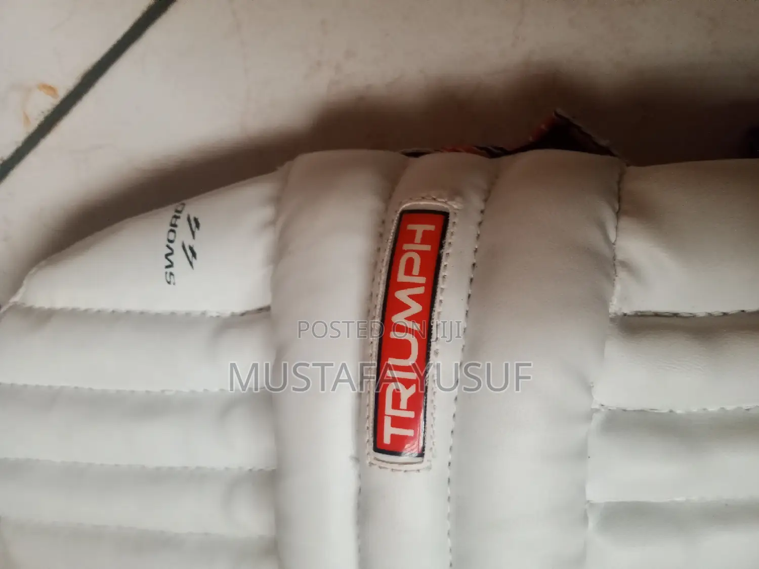 Cricket Set of Pads ,Guards and Gloves .
