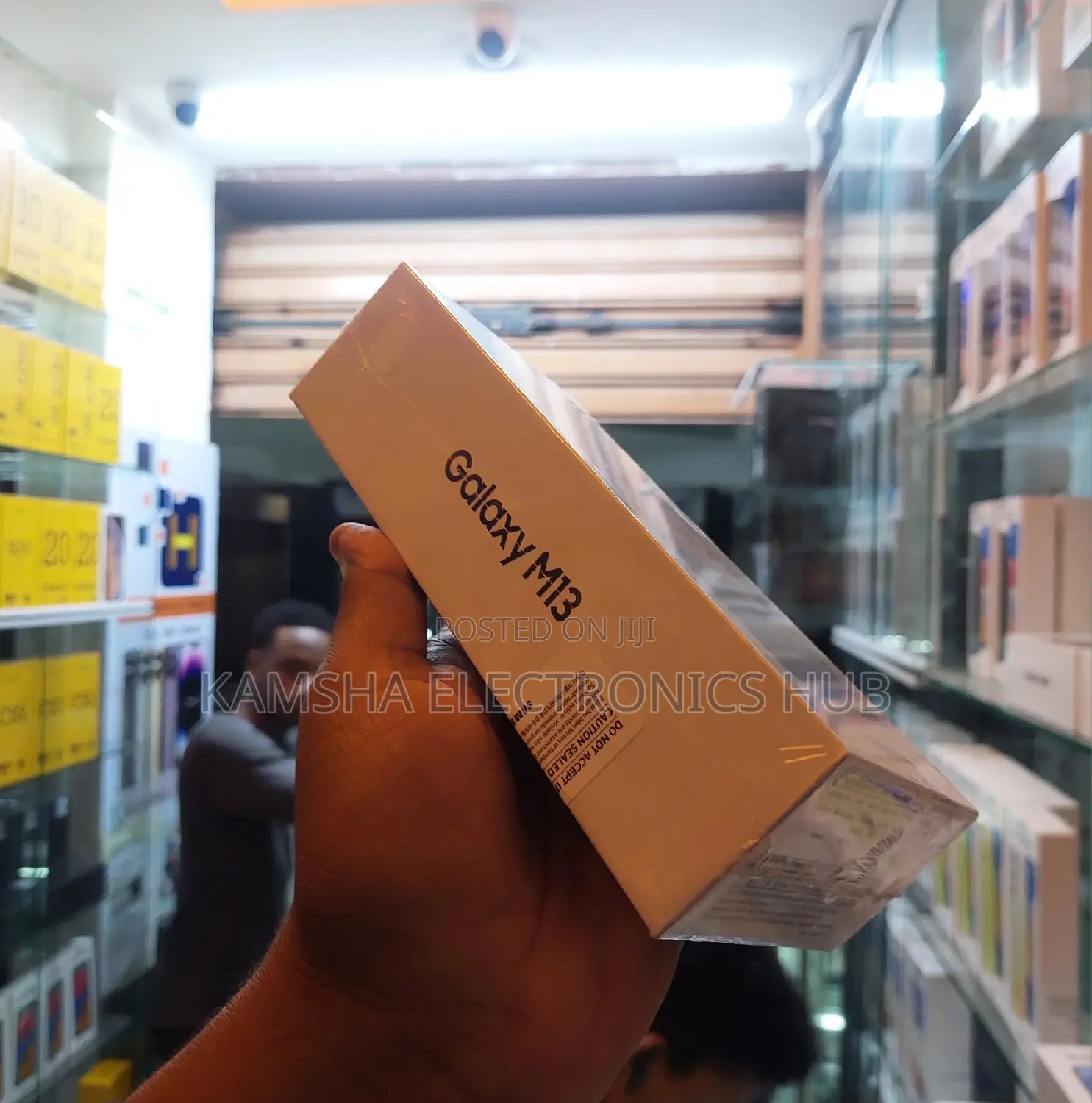 New Samsung Galaxy M13 64 GB Orange
