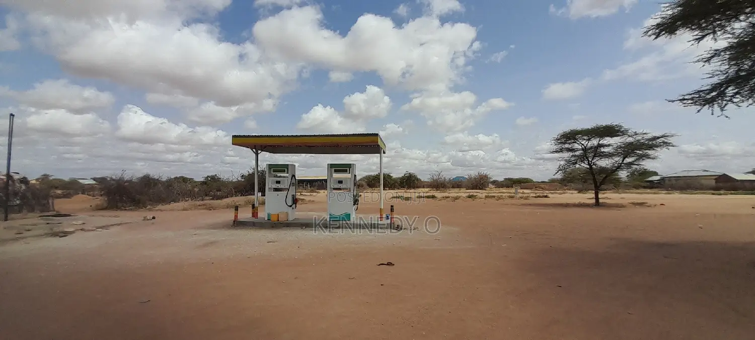Fuel Dispenser, and Tanks,