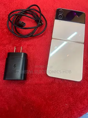 New Samsung Galaxy Z Flip4 256 GB Rose Gold