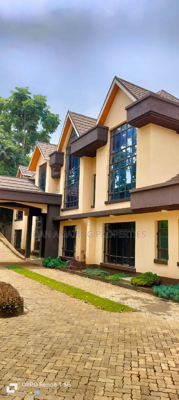 9bdrm Mansion in Nairobi On 1/2 Acre, Nyari for sale