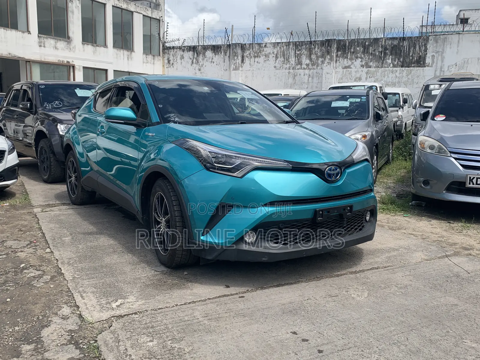 Toyota C-HR 2017 Green