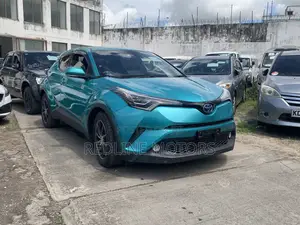 Toyota C-HR 2017 Green