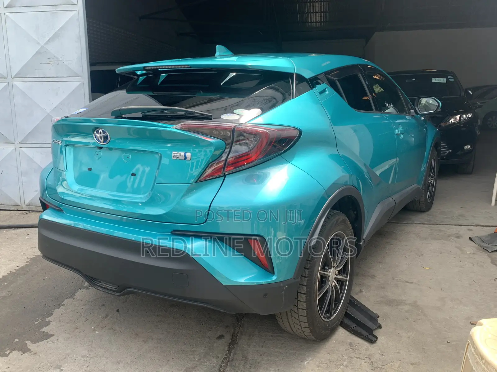 Toyota C-HR 2017 Green