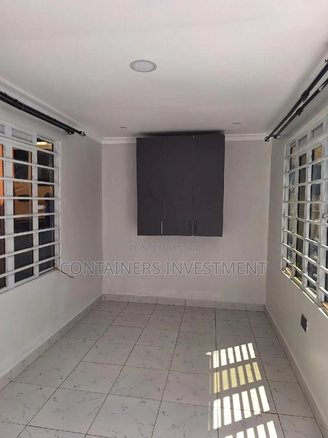 20ft Container Offices, Empty Containers Available