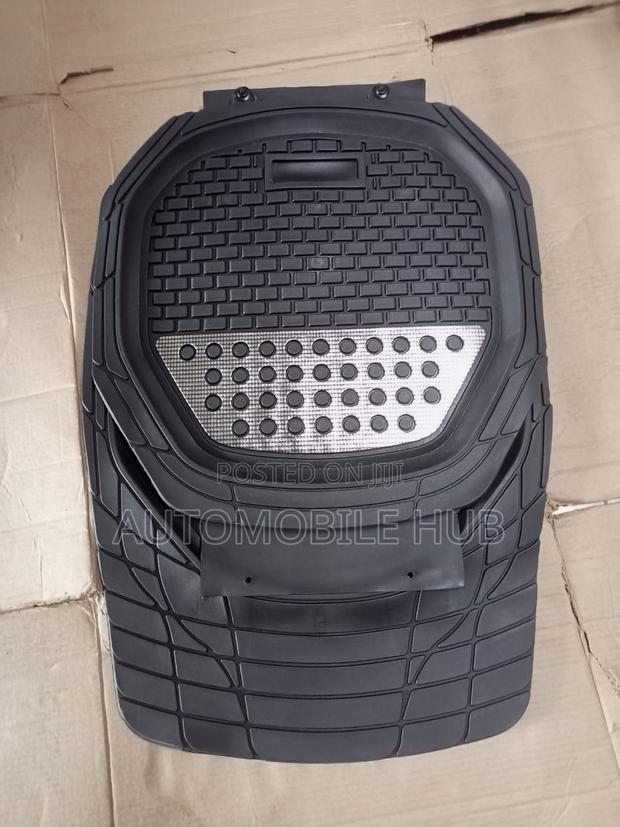 Universal 5pc Floor Mat Set | Automobile Hub Nairobi