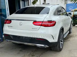 Mercedes-Benz GLE-Class GLE 350d 4MATIC 2018 White