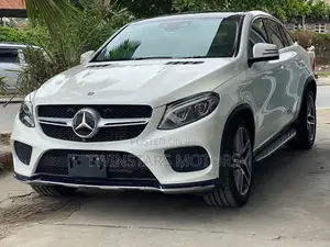 Mercedes-Benz GLE-Class GLE 350d 4MATIC 2018 White