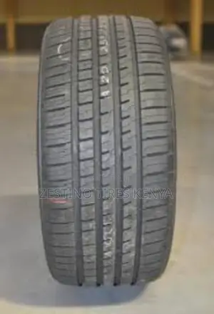 Duraturn 235/35 R19