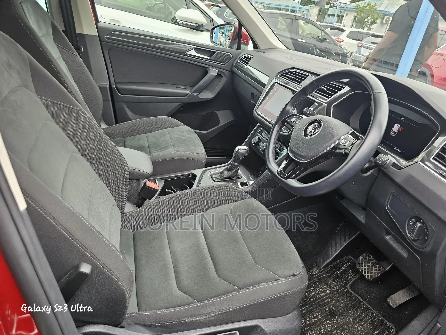 Volkswagen Tiguan 2018 Red