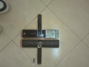 Tuya Smart Security Convenience Biometric Lock - thumbnail 2