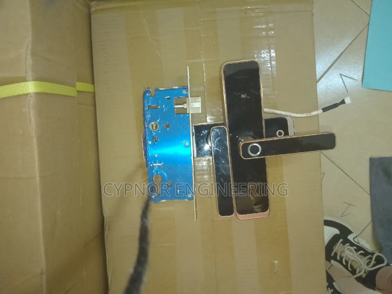 Fair Price Smart Hone Security Door Lock With RFID Card