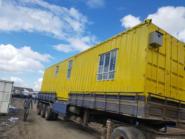 Boxed Bliss: Contemporary 2 Bedrooms Container Homes - main view