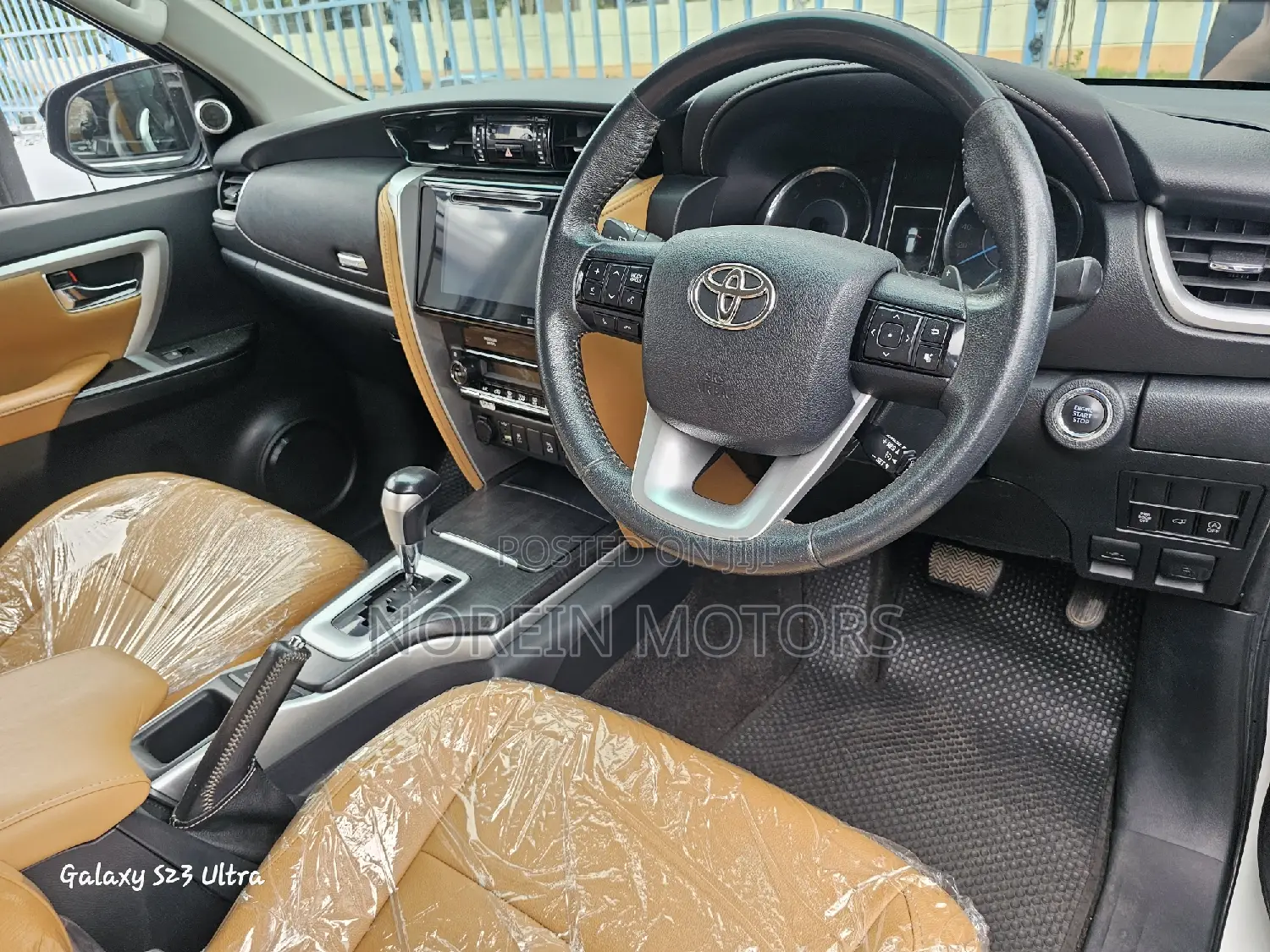 Toyota Fortuner 2017 Pearl