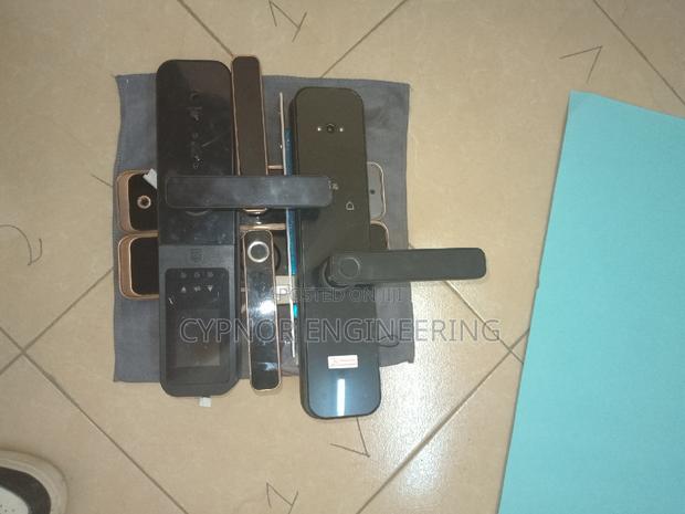 Airbnbs Electronic Passcode Door Lock With Mechanical Keys - main view