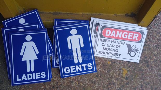 Toilet Gender Sign - main view