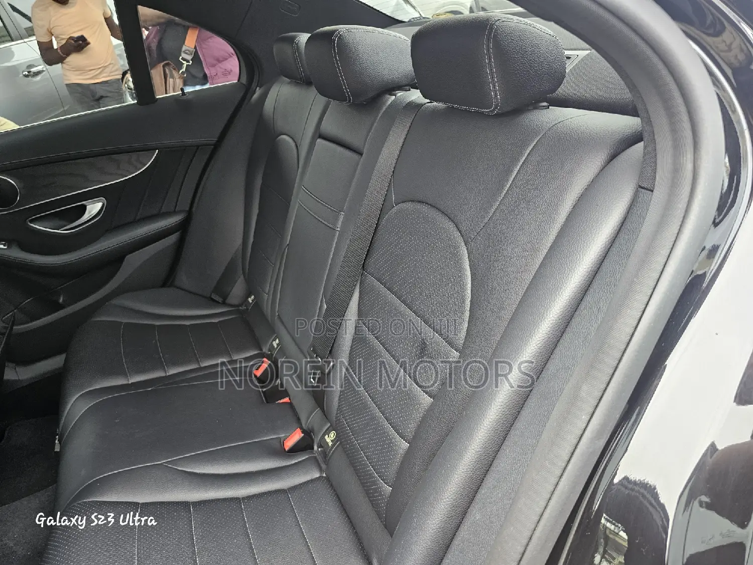 Mercedes-Benz C180 2017 Black