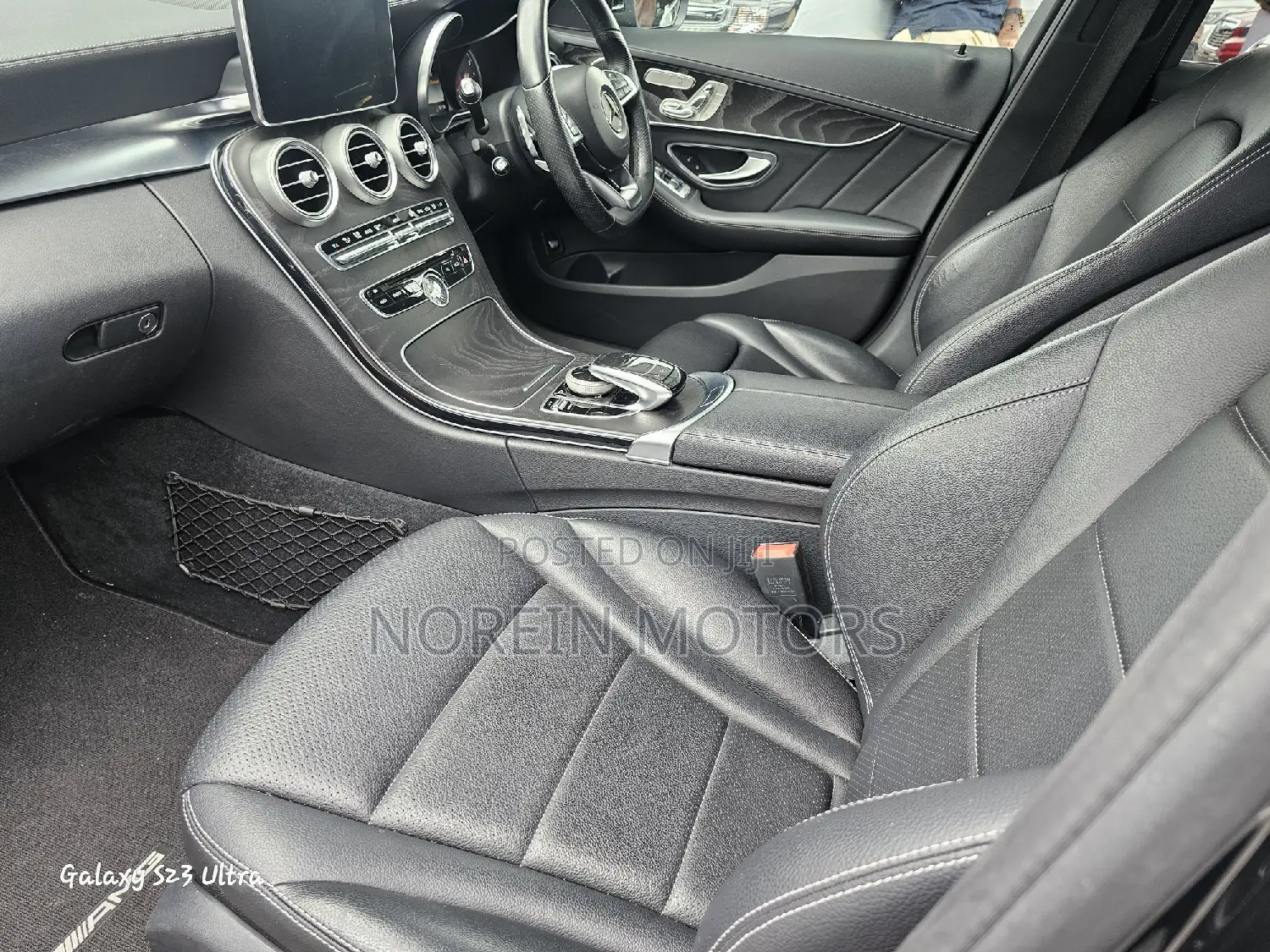 Mercedes-Benz C180 2017 Black