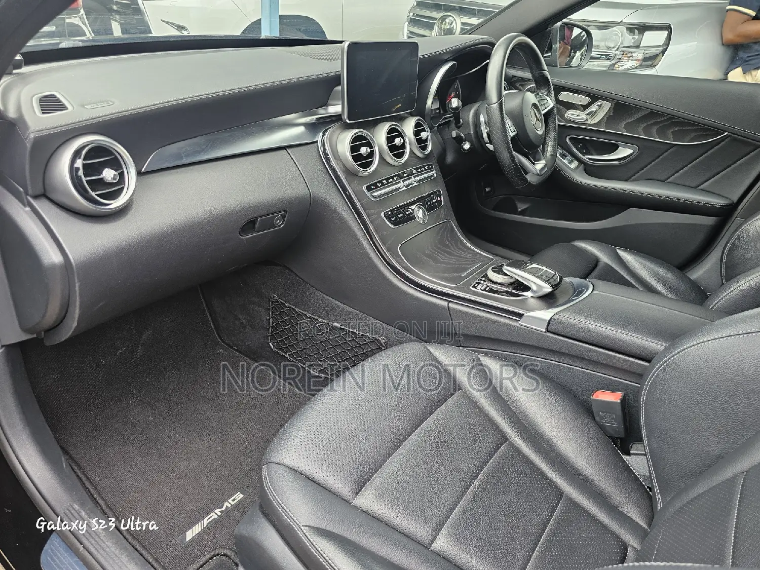 Mercedes-Benz C180 2017 Black