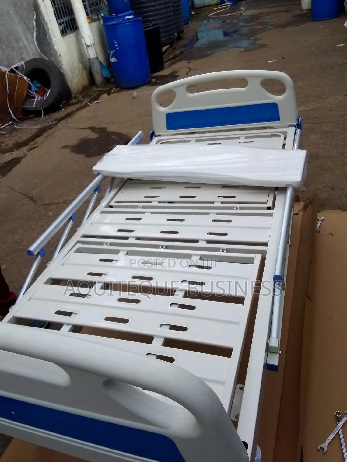 Double Crank Hospital Bed. New