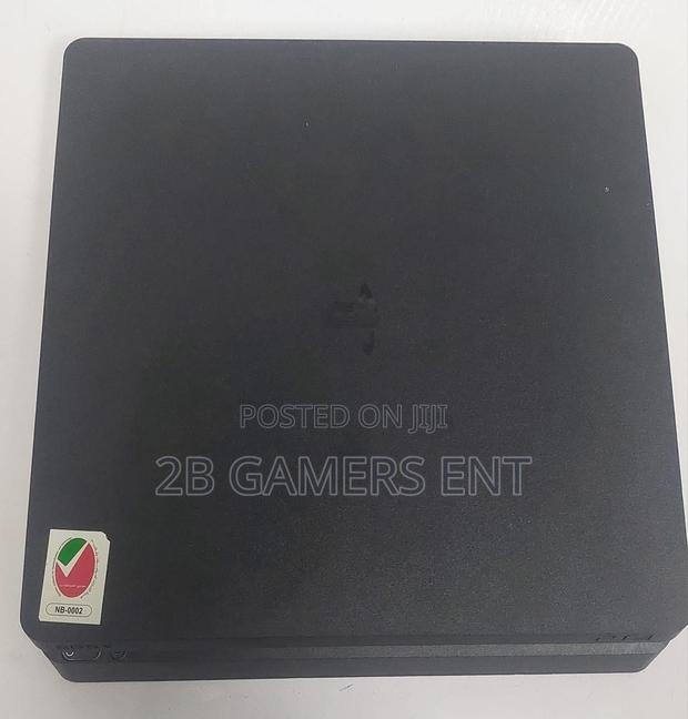 Ps4 Slim, With Games and All Cables - thumbnail 4