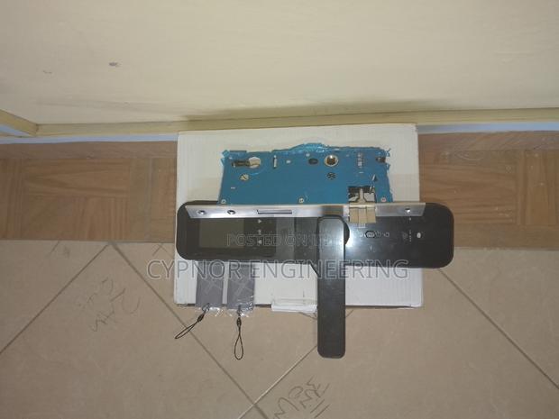 Intelligent Apartment Automatic Access Smart Lock With RFID - main view