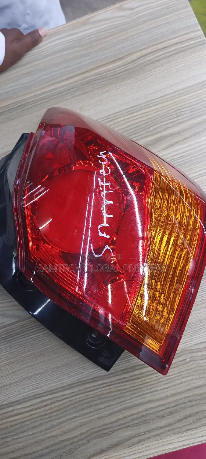 %Ex Japan Mitsubish RVR Backlight