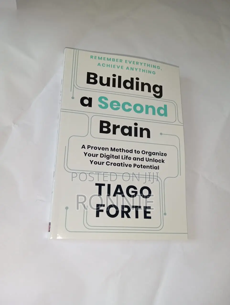 Building a Second Brain Book by Tiago Forte