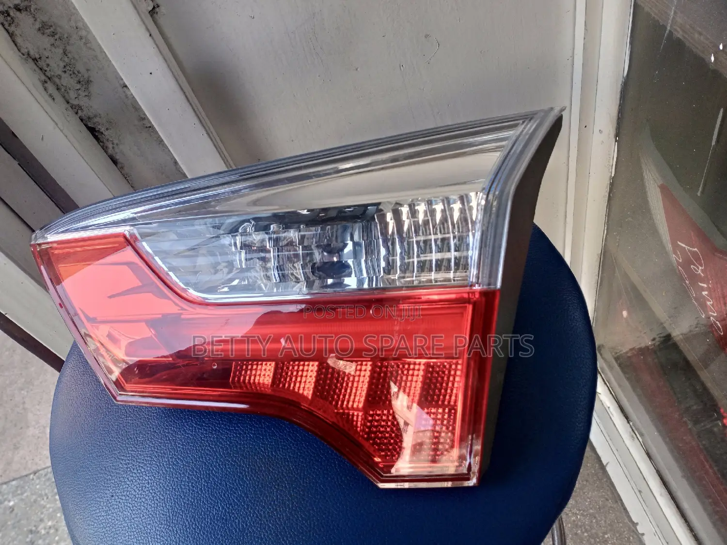 Honda Fit Hybrid Back Light