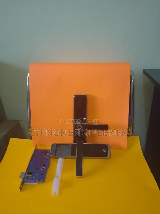 Smart Double Sided App Control Smartlock for Wooden Door: - main view