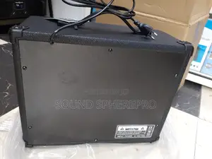 Rock Star Tg-30 8inch Guitar Combo