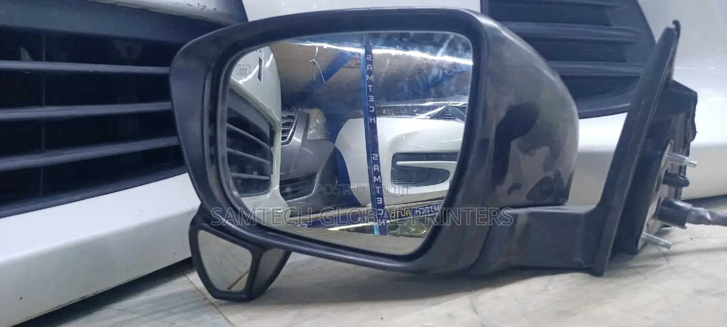 *Nt 32 Side Mirror (X Trailer)