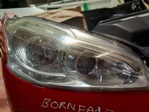 Peugeot 208 (2012_2016) Right Headlight Assembly
