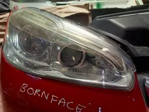 Peugeot 208 (2012_2016) Right Headlight Assembly