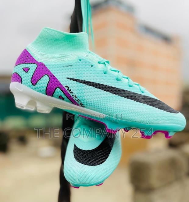 Quality Original Designer Football Boots Available - main view