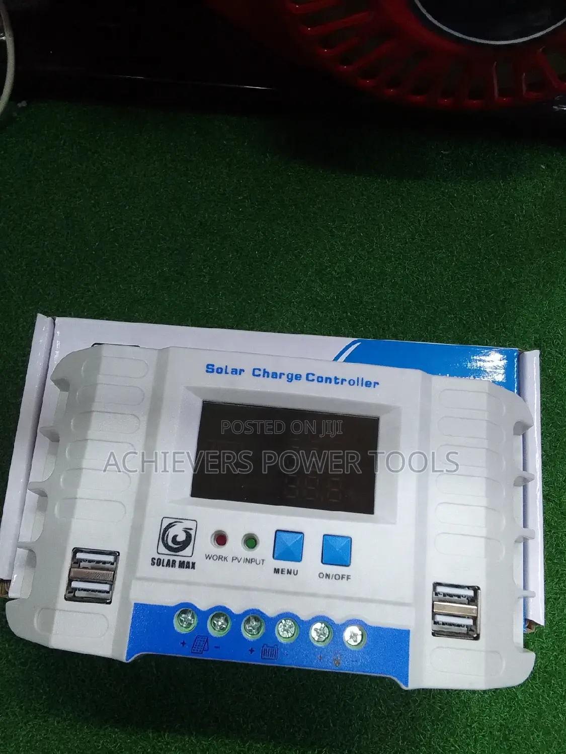 Solar Charge Controller / 20 Amps