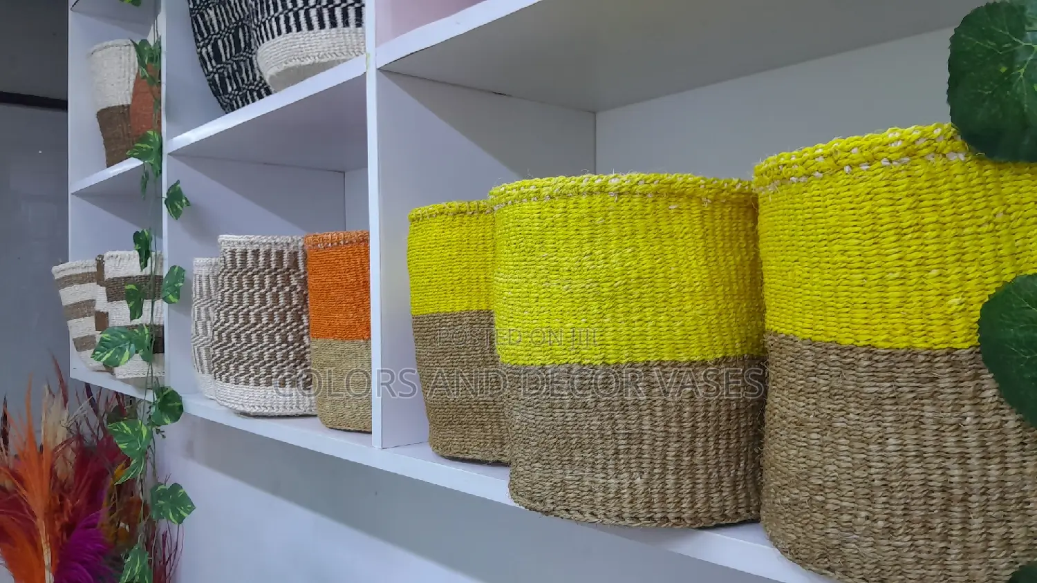 Size 8 Yellow Brown Baskets