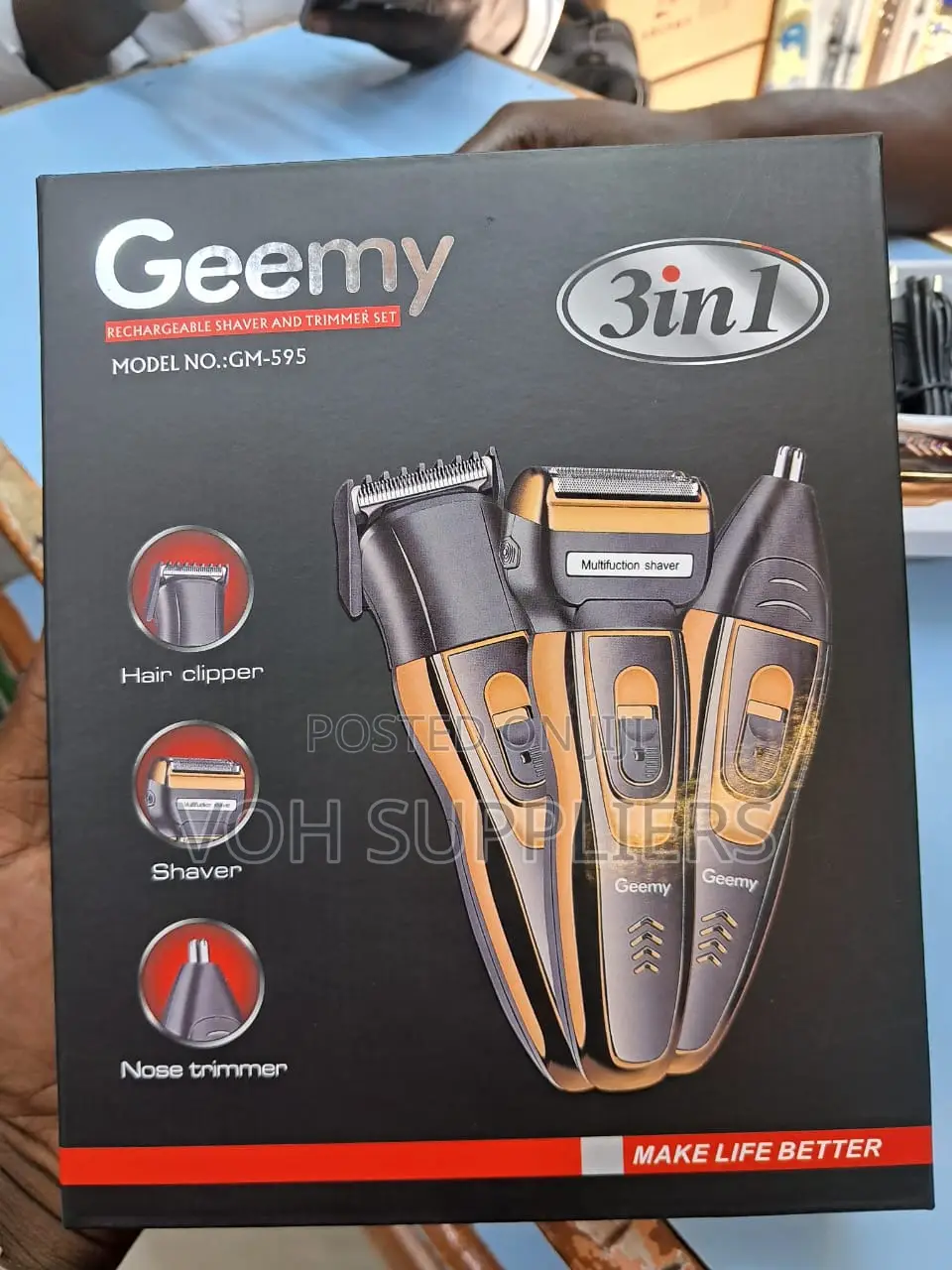 3 in 1 Gemmy Rechargeable Shaver .