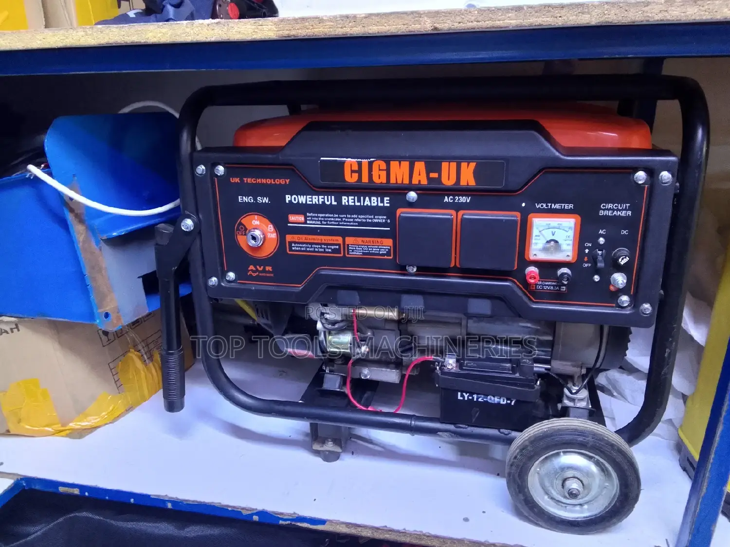 Cigma UK Generator With Key and Rope Start.