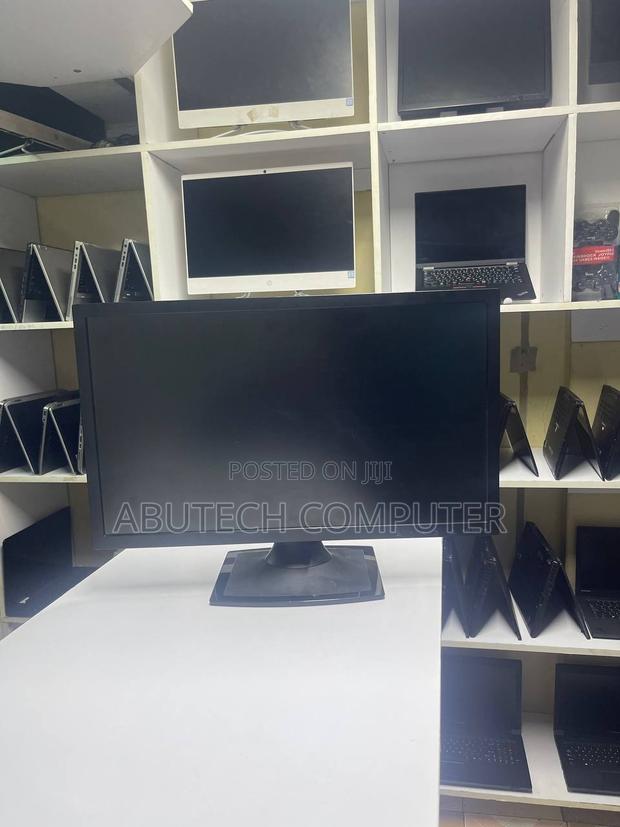 22 Inches Monitor - main view