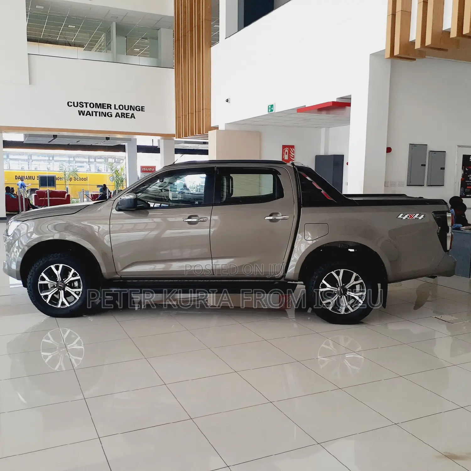New Isuzu D-MAX 2024 Brown